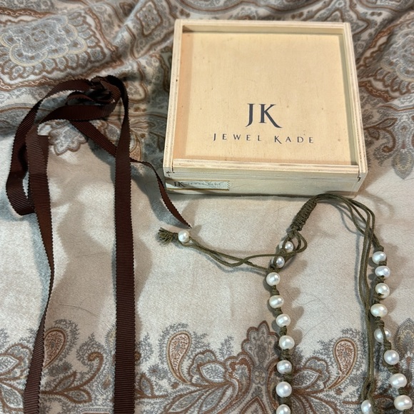 Two Jewel Kade adjustable necklaces, Pendant, and Earrings - Picture 5 of 8